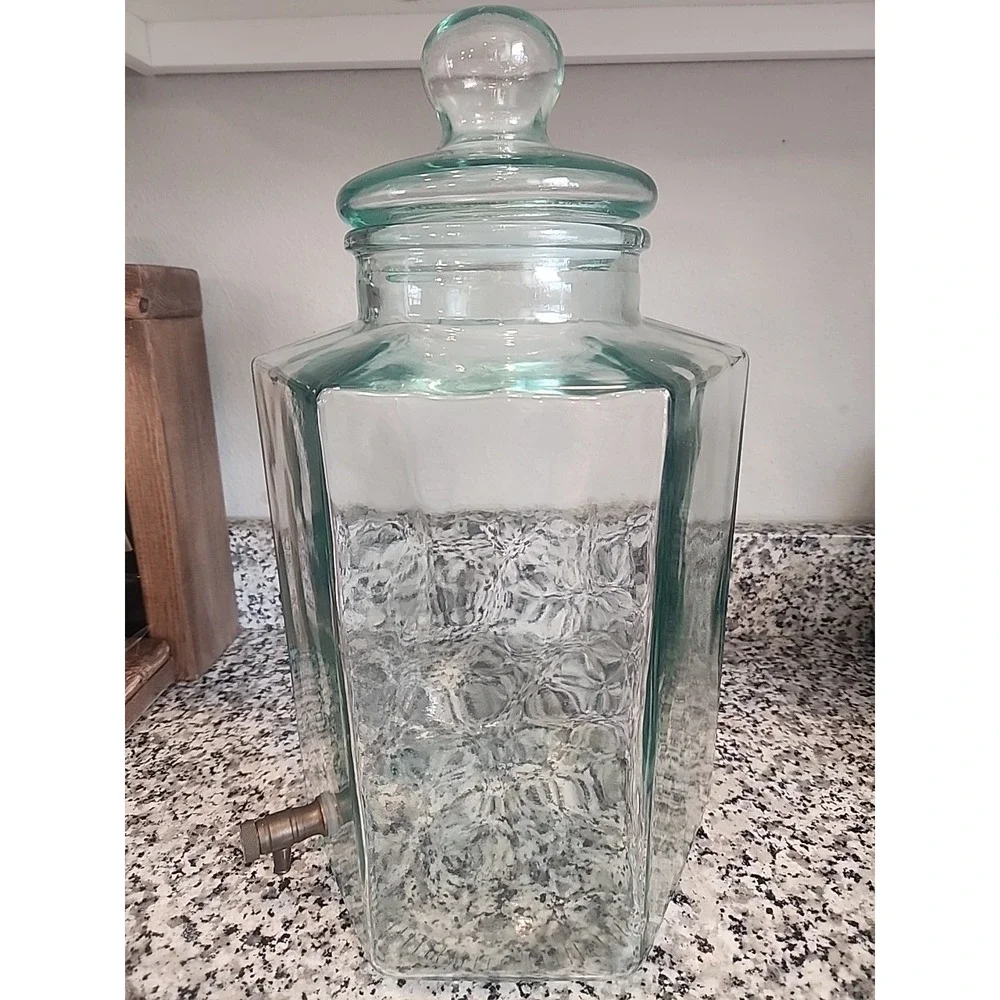 Sven green glass